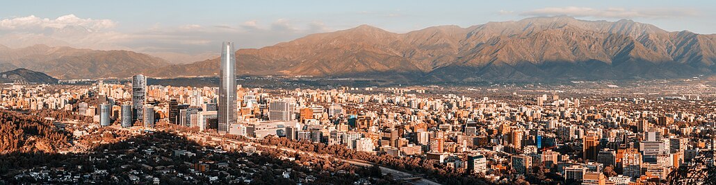 1030px-Santiago_de_Chile%2C_Desde_Cerro_San_Crist%C3%B3bal.jpg