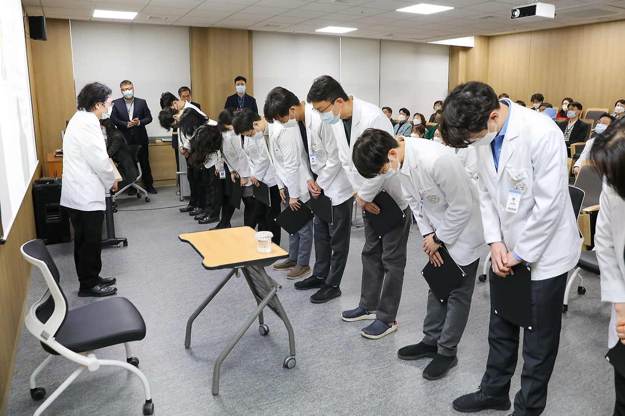 20240305_신규의료진 임용장 수여.jpg