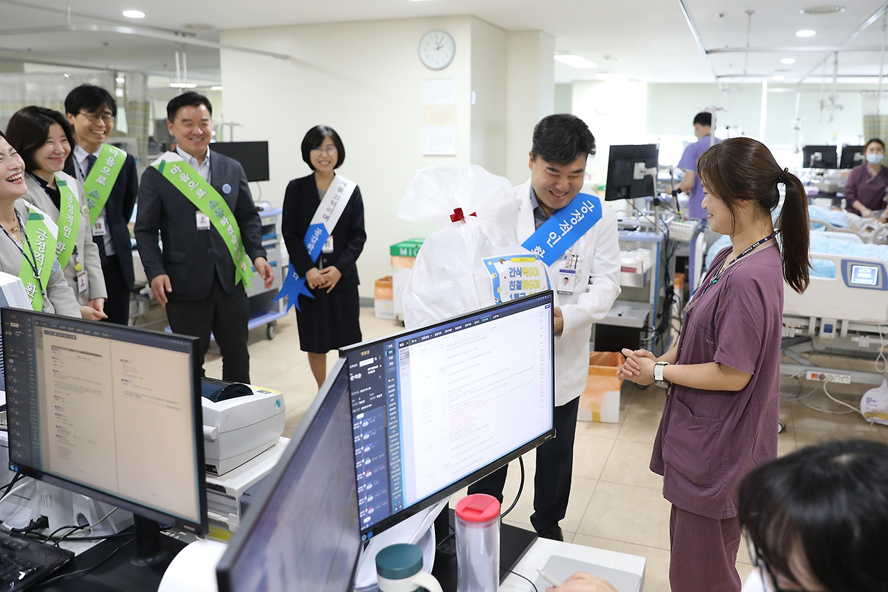 20250707_환자경험평가 격려 라운딩3.jpg