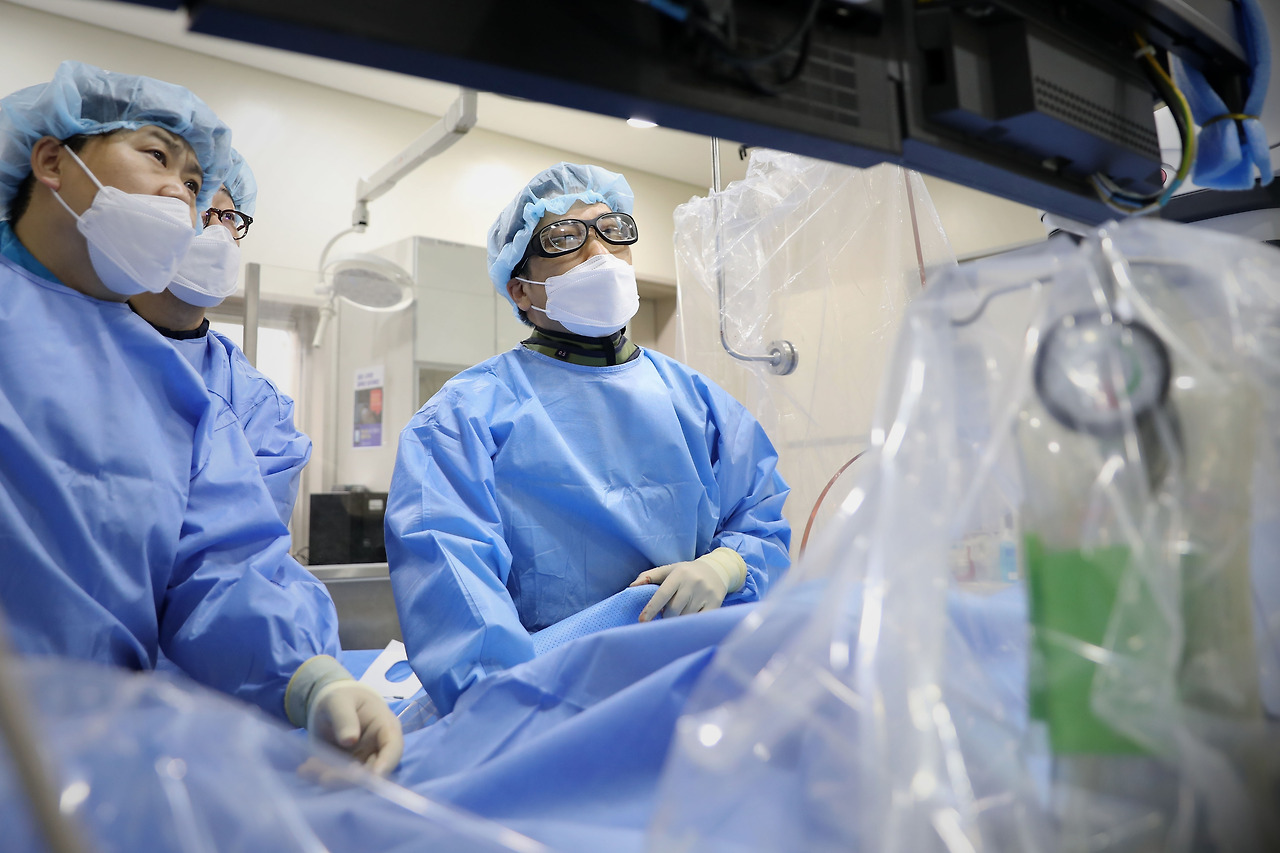 [사진]조성우 일산백병원 순환기내과 교수 (2).jpg