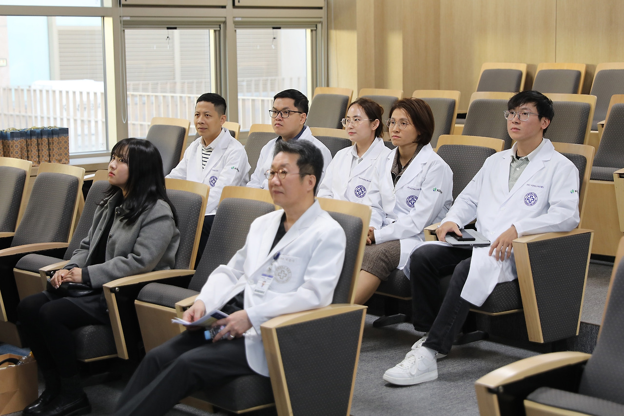 20251114_이종욱펠로우십 입교식2.jpg