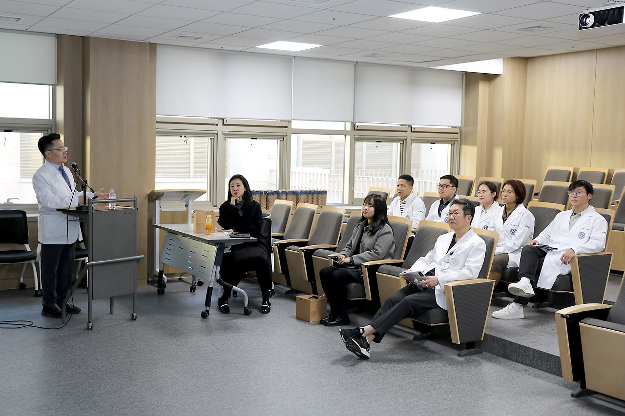 20251114_이종욱펠로우십 입교식6.jpg