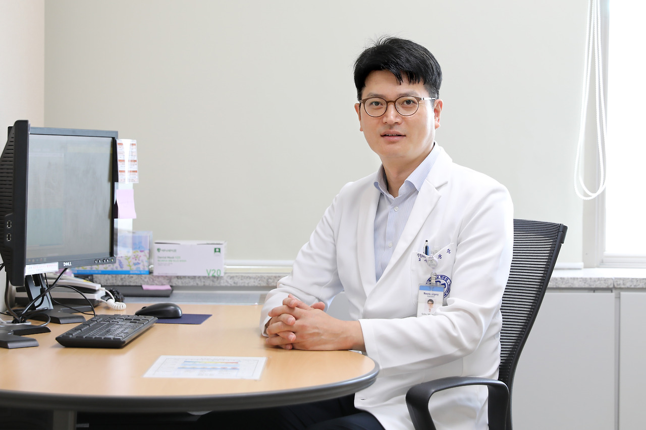 [사진]손문준 신경외과 교수님_20210818_1.jpg