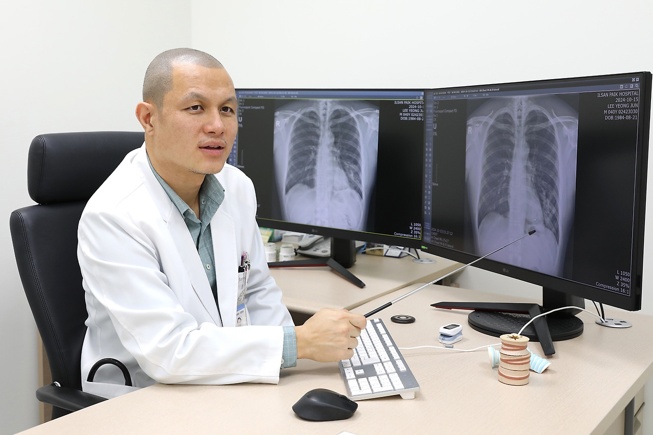 [사진] 강형구 교수는 마이코플라즈마균은 주요 폐렴 원인균으로 10~15% 정도는 중증 폐렴이 생길 수 있어 조기 치료가 중요하다고 말했다..jpg