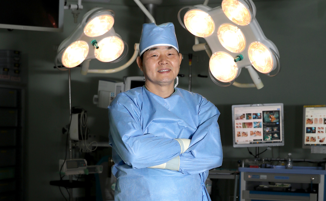 [사진] 한정열 산부인과 교수_수술실4.jpg