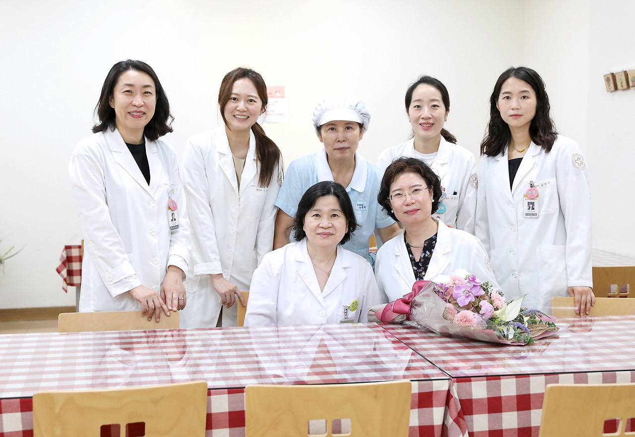 황춘경 영양부장 정년4.jpg