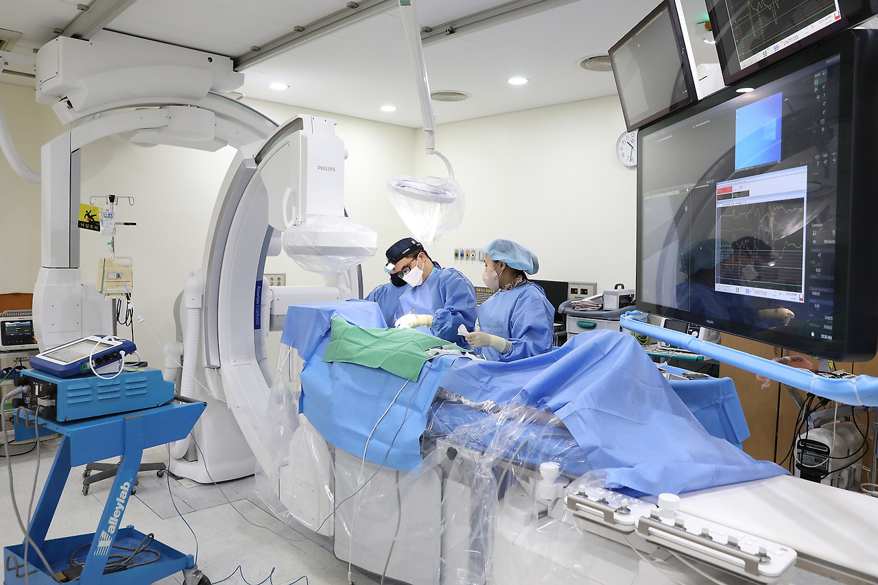 심아주리온 도입_관상동맥조영술2.jpg