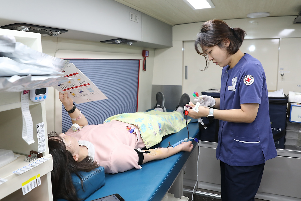 20251119_헌혈의날 행사1.jpg