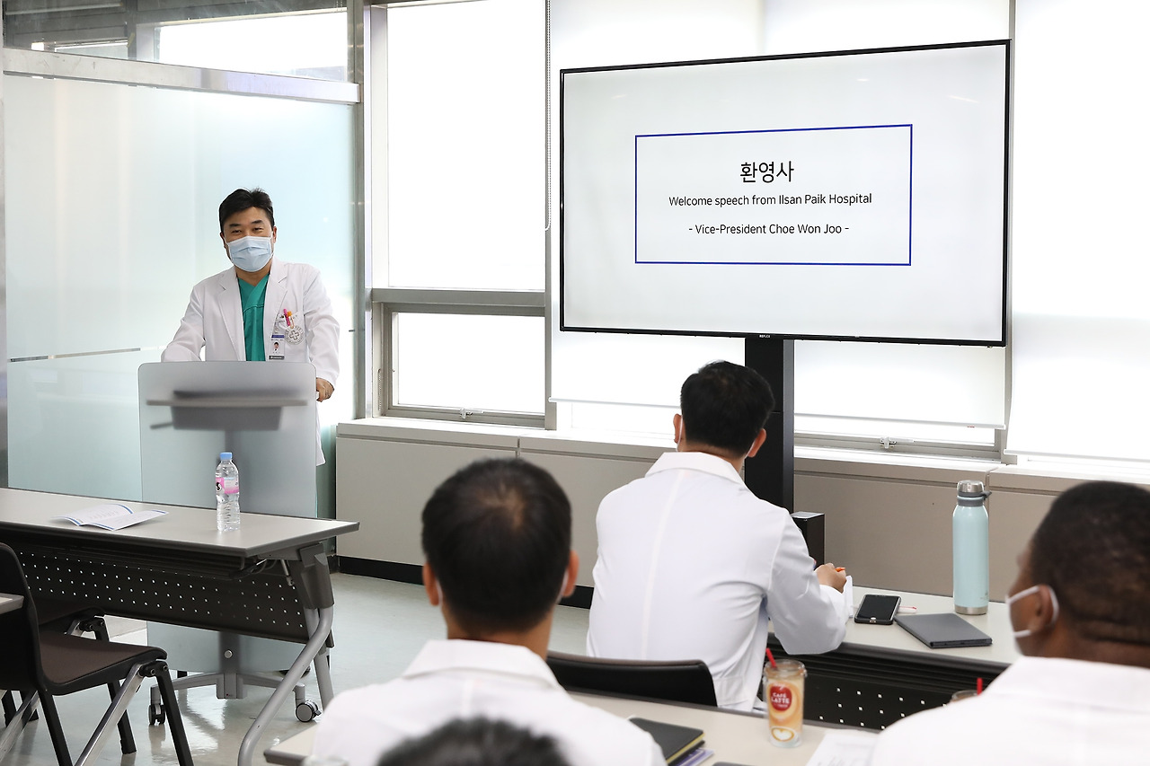 20221026_이종욱펠로우십 연수교육 입교식2.jpg