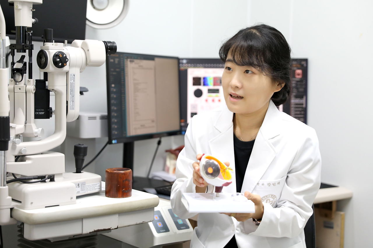 안과 강민채 교수 이미지 사진3.jpg