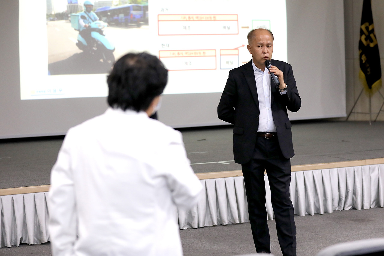 20221101_이용우 국회의원 명사 특강8.jpg