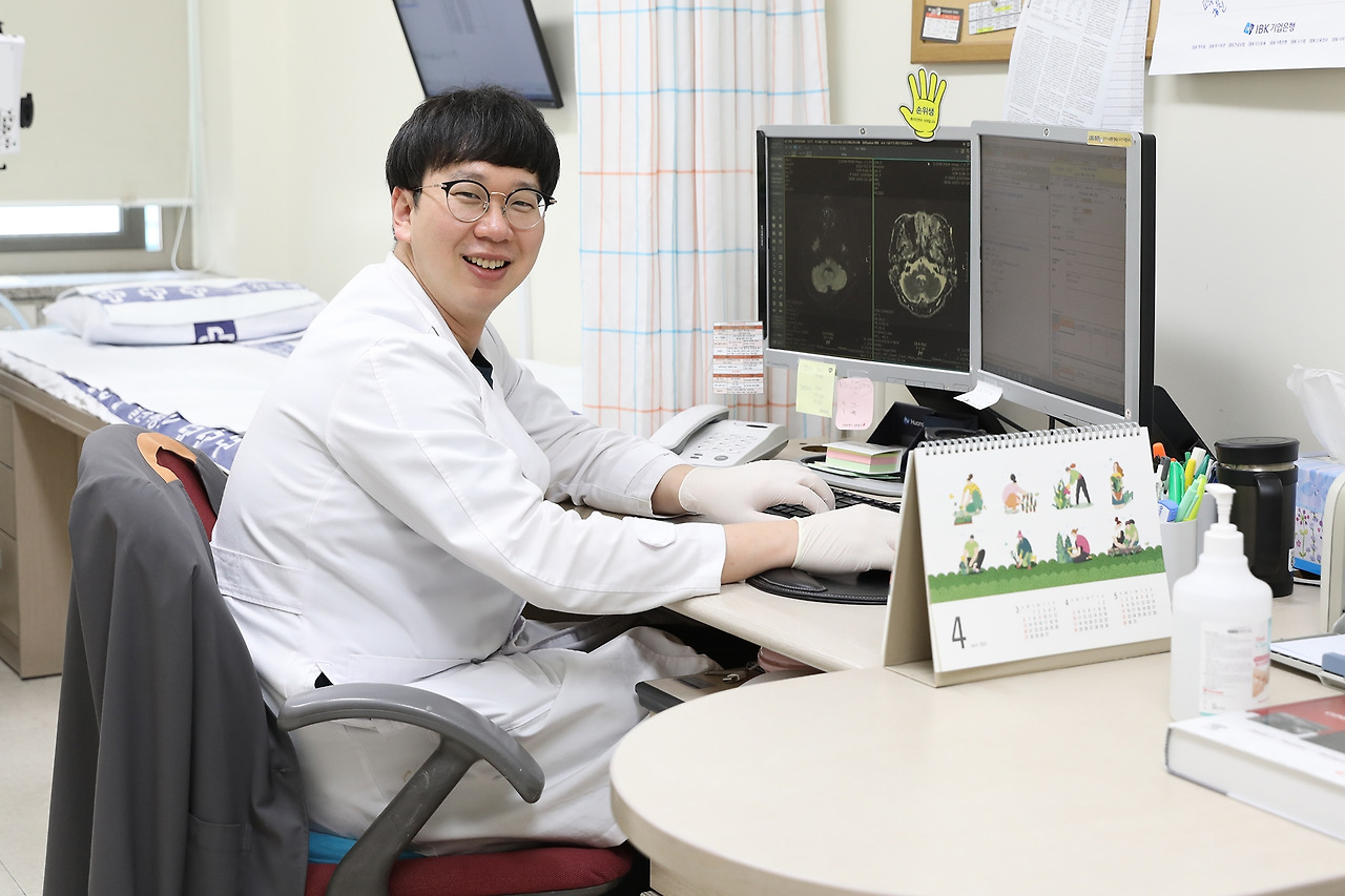 용영복 전공의.jpg