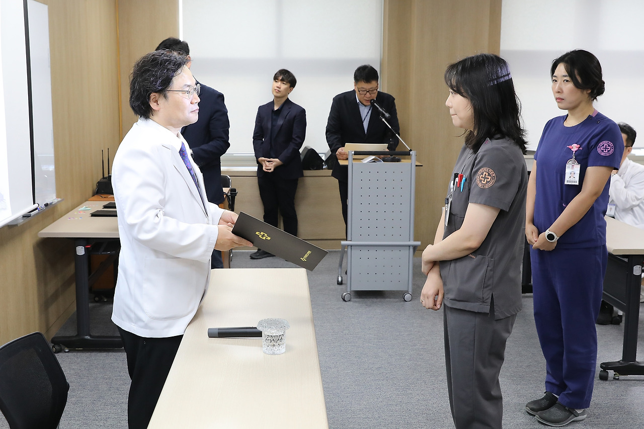 장기근속자 표창2.jpg