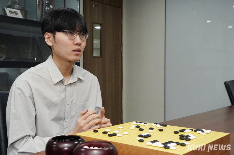 쿠키뉴스 이영재 문화스포츠 부장 신진서 단독 인터뷰 기사 01.jpg