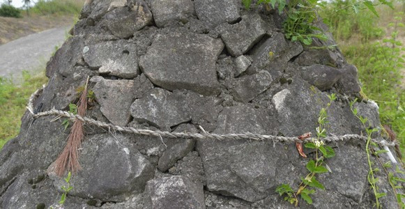 제원면 할아버지 탑.jpg