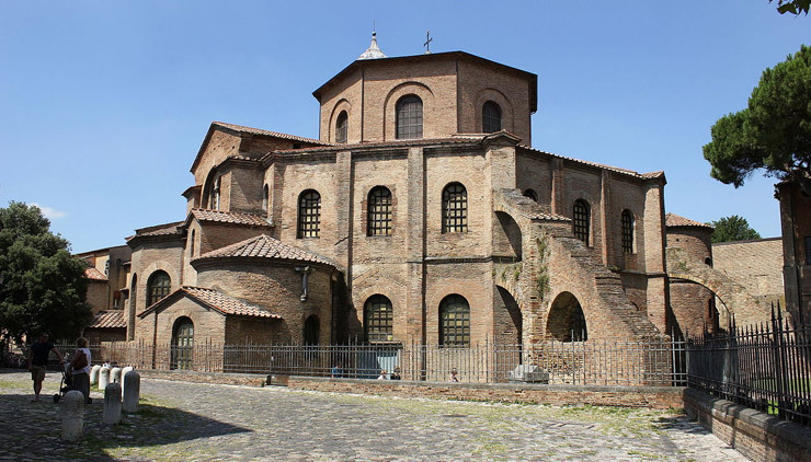 Basilica_of_San_Vitale.jpg