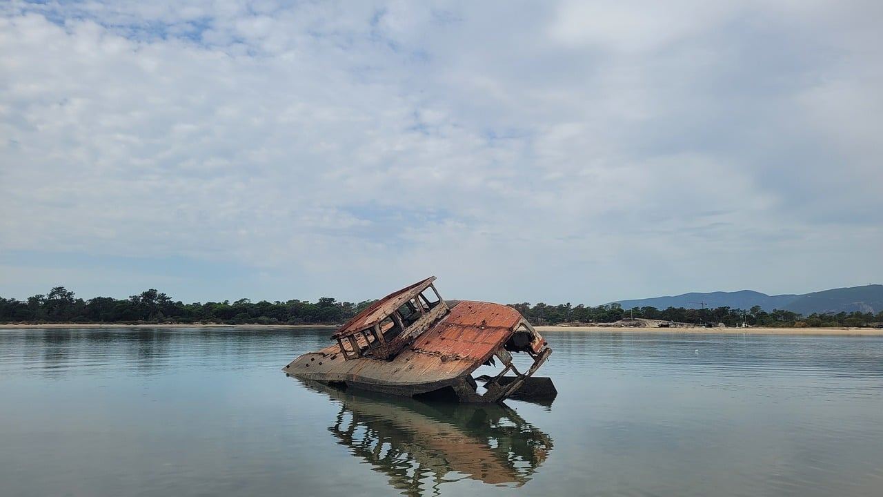 shipwreck-9936816_1280.jpg