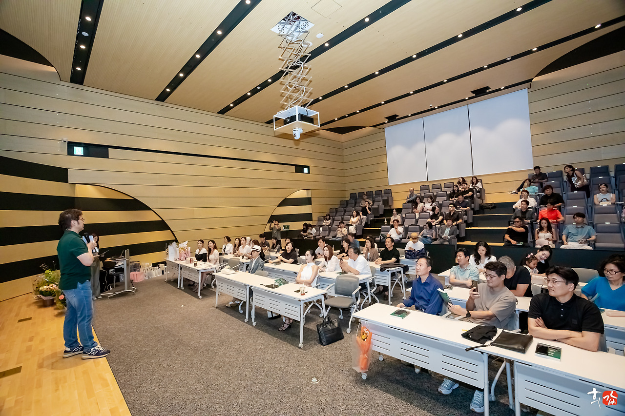 최윤정 필라테스 투 필로소피.jpg