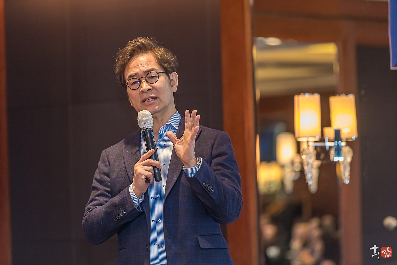 휴넷 행복경영 조찬 2024-5.jpg