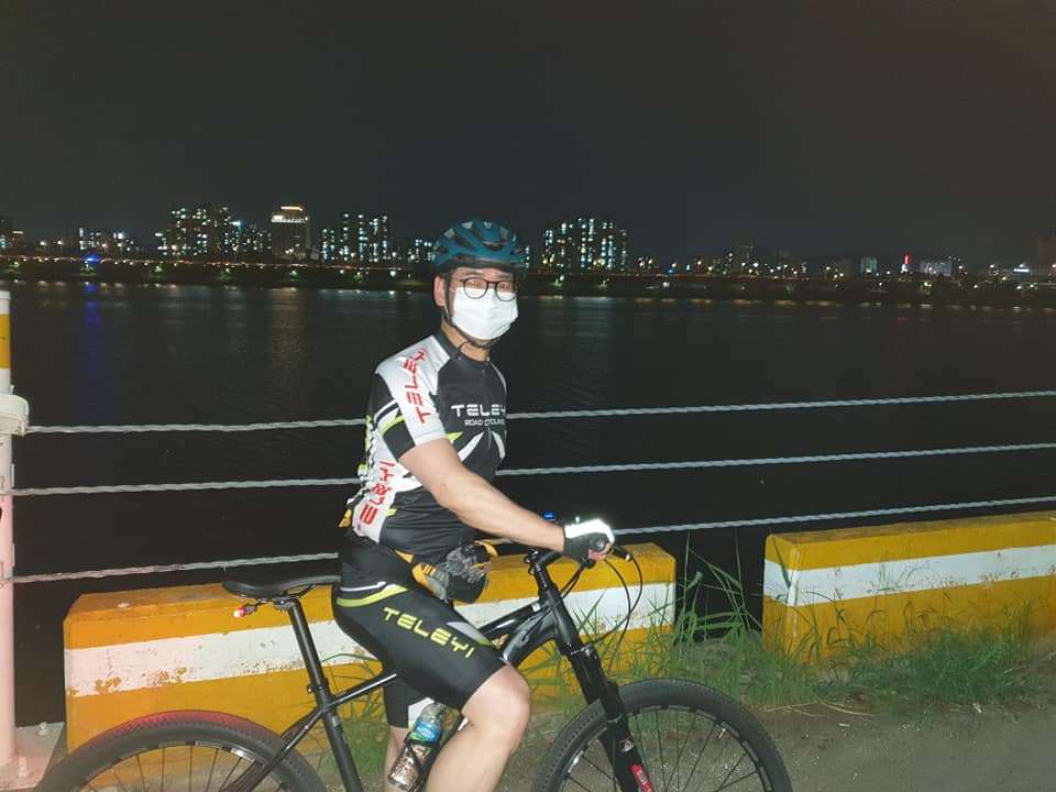 한강 자전거4.jpg