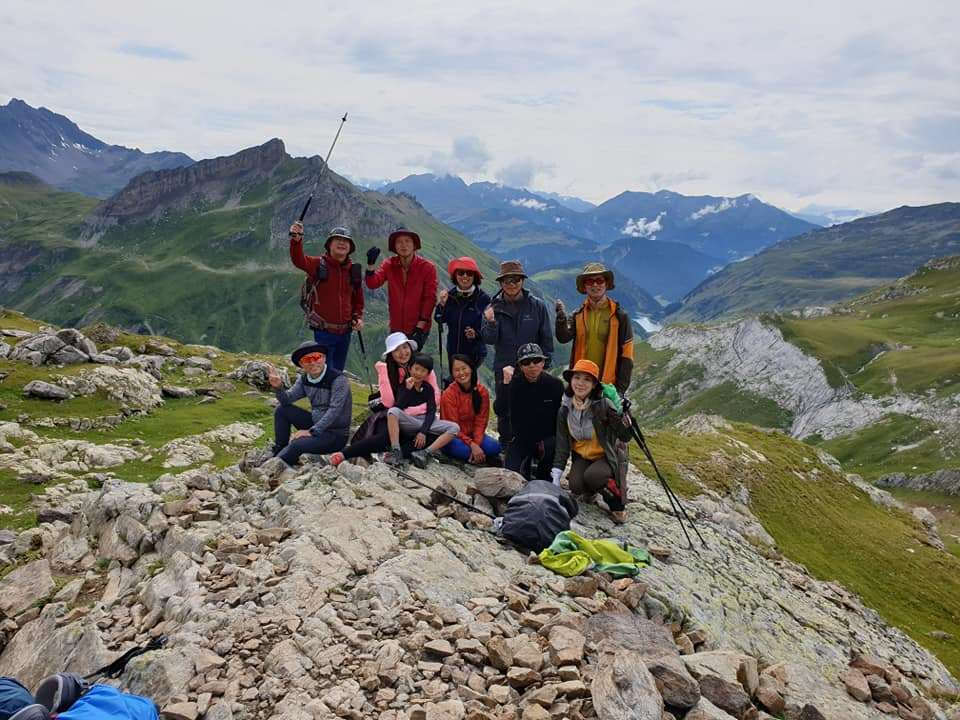 몽블랑 단체 사진 중간.jpg