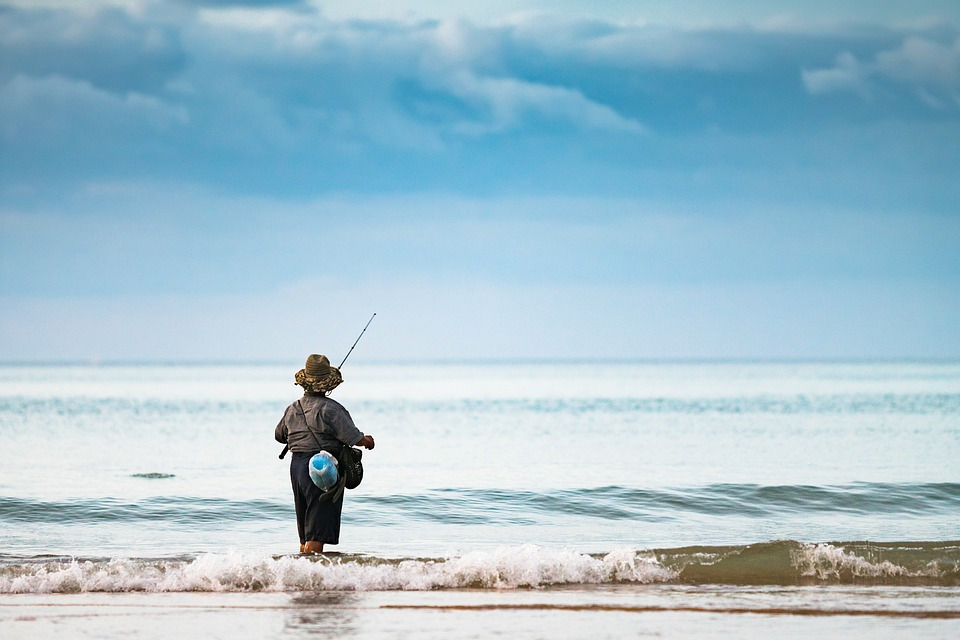 fisherman-2084346_960_720.jpg