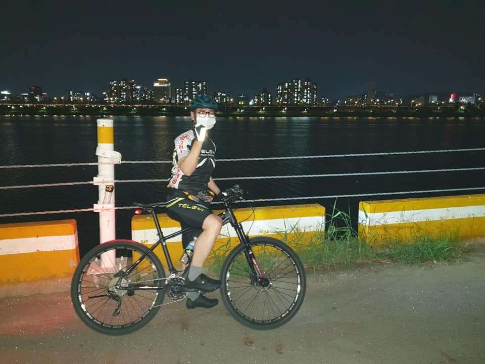 한강 자전거 1.jpg