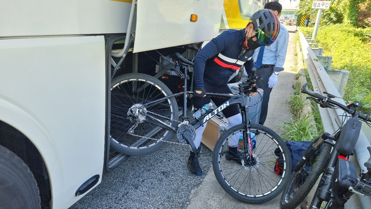 고속버스 탈출.jpg