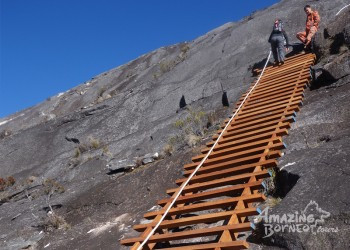 키나발루 계단.jpg