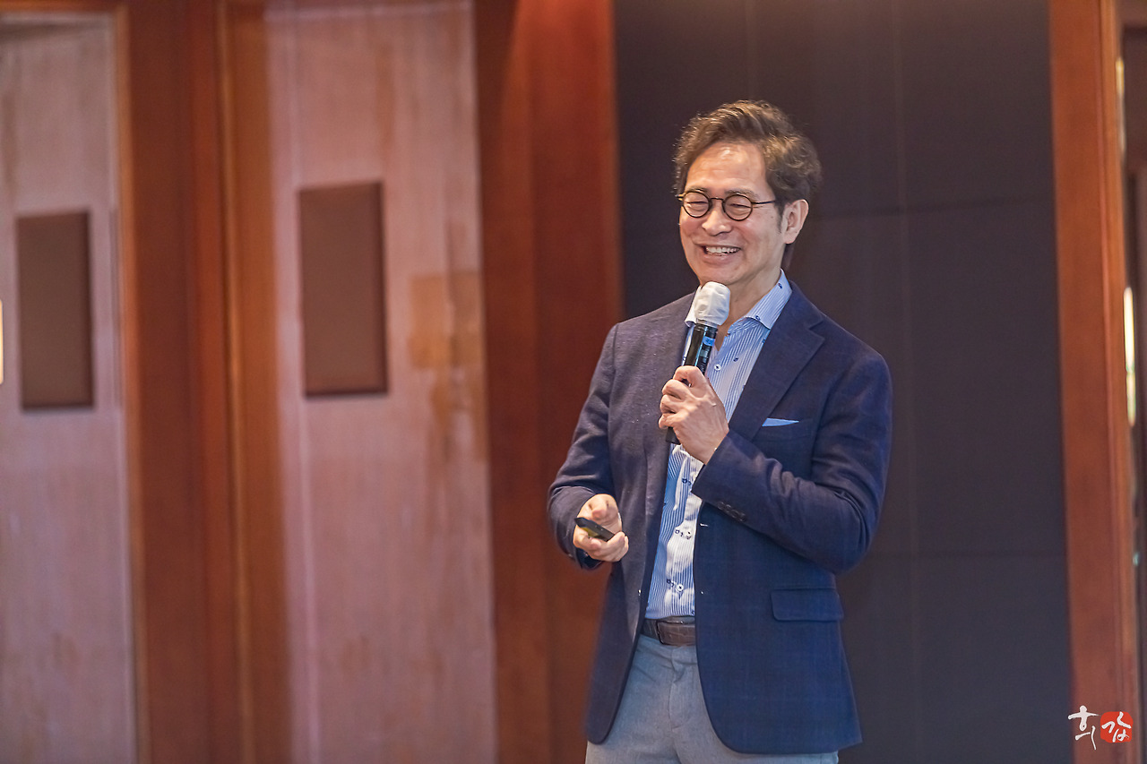 휴넷 행복경영 조찬 2024-4.jpg