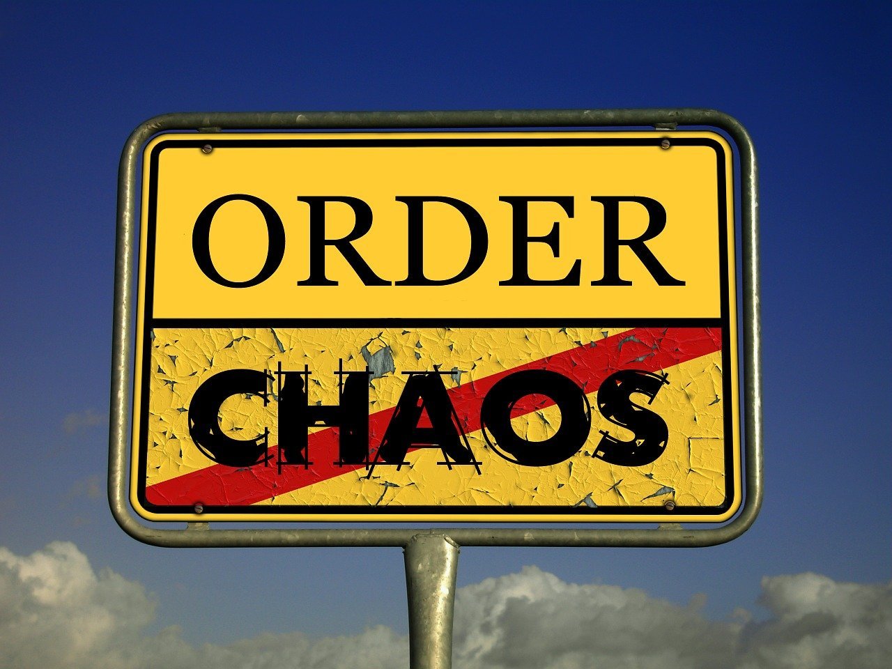 chaos-485493_1280.jpg