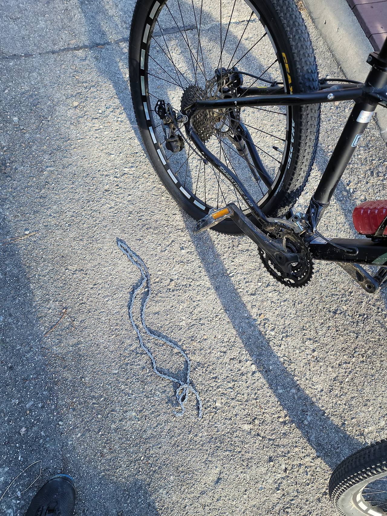 자전거 체인 끊어짐.jpg