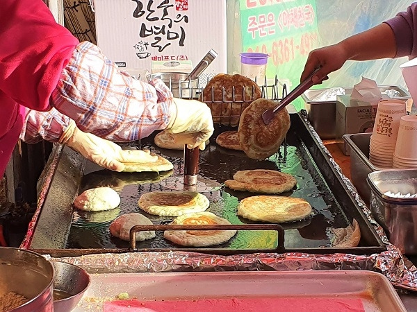 호떡 굽기_수정.jpg