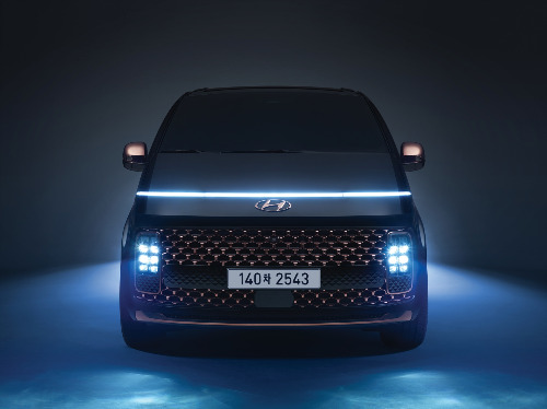 스타리아 하이브리드 차량 이미지.jpg