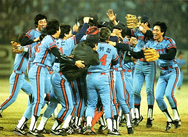 1984우승1.jpg
