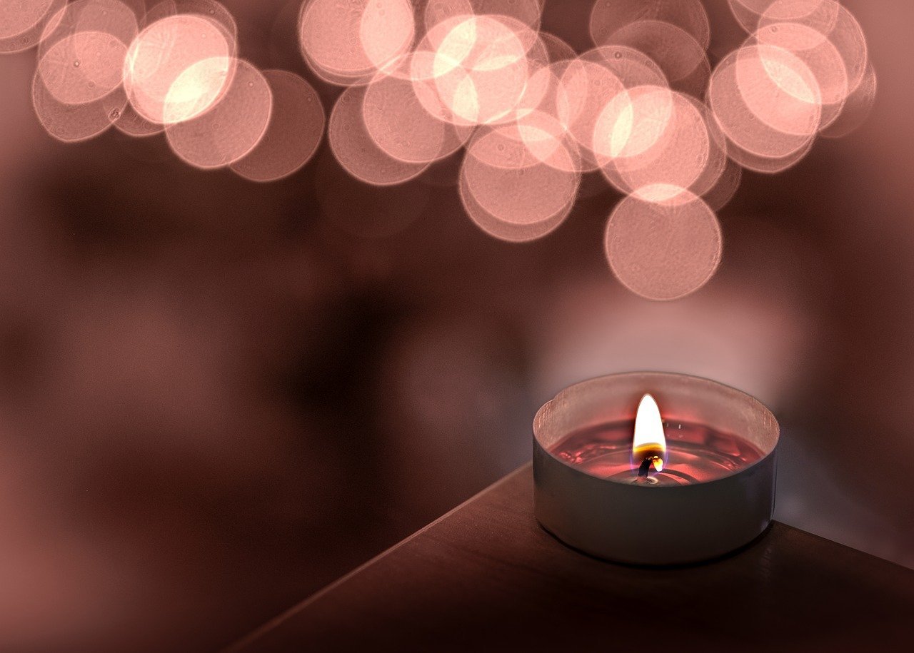 candle-3026952_1280.jpg