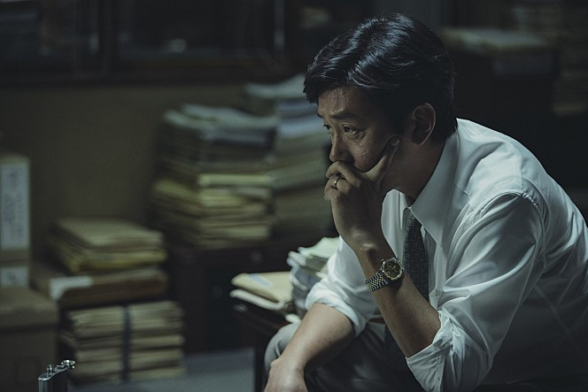 2. 정의로운 검사.jpg