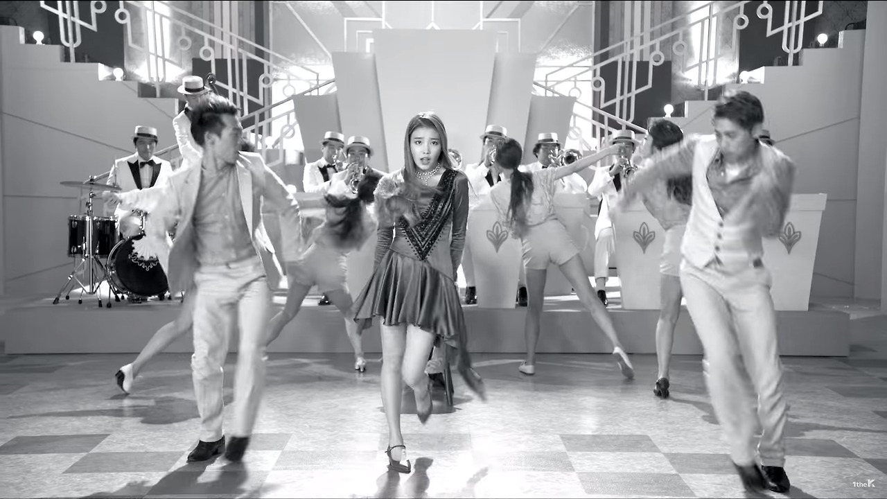 아이유 분홍신 3.jpg