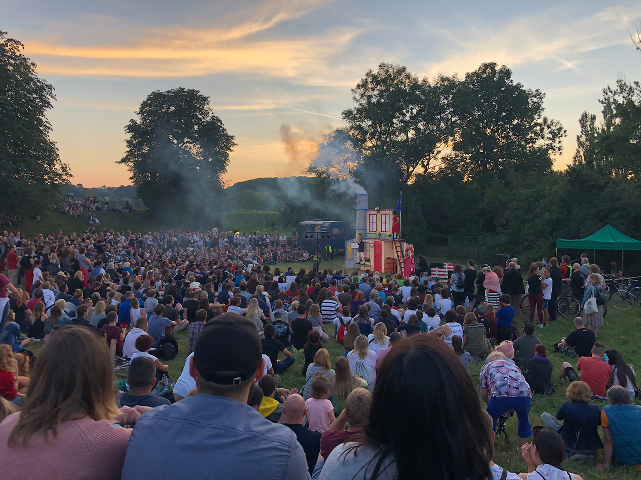 04 폴란드 페타 페스티벌, 어느 언덕 위의 공연 (c) Jin Yim.jpg