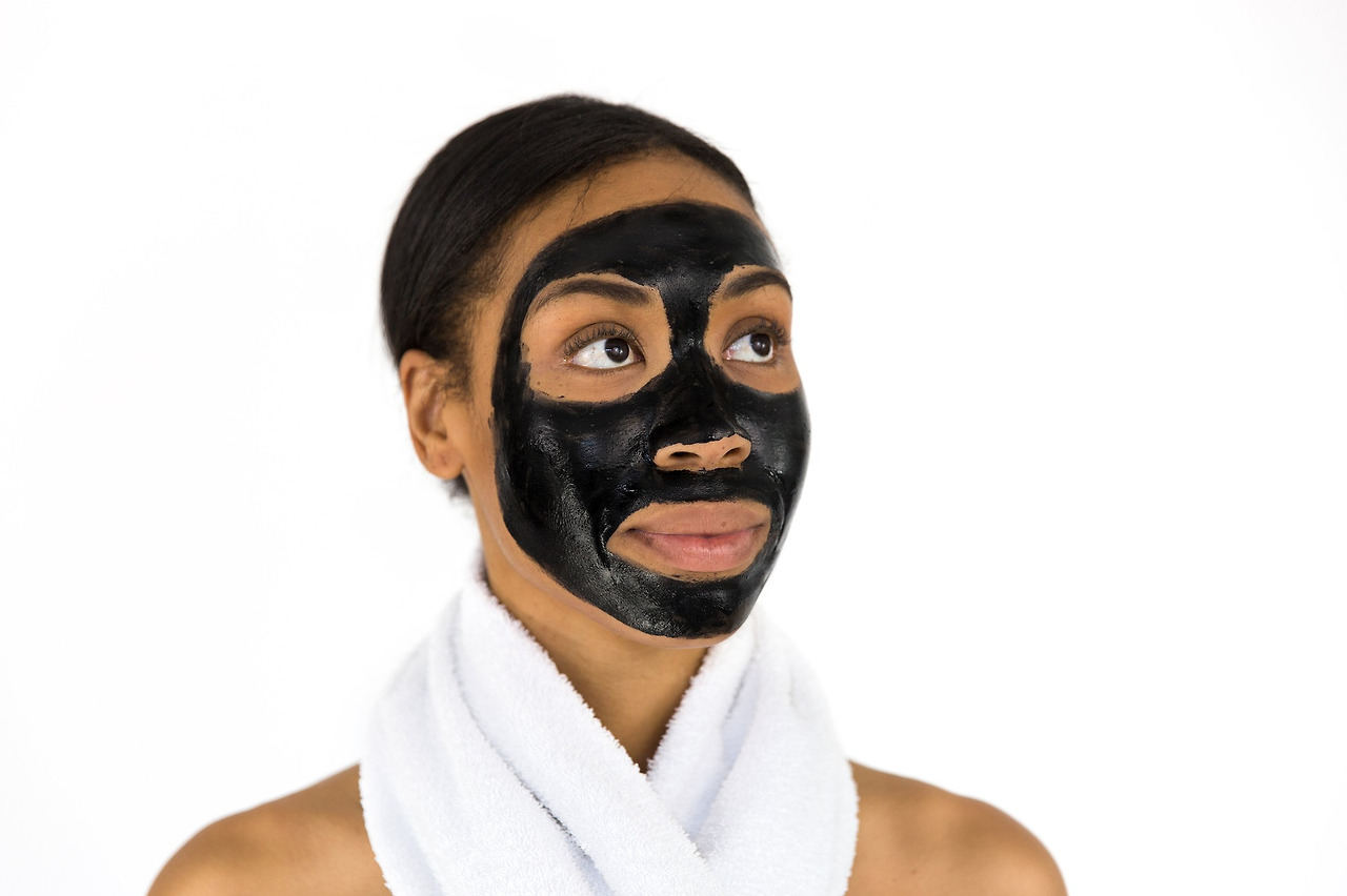 face-mask-2578428_1920.jpg