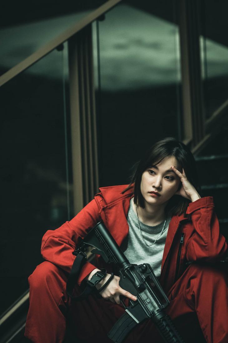 종이의 집 으악 2.jpg