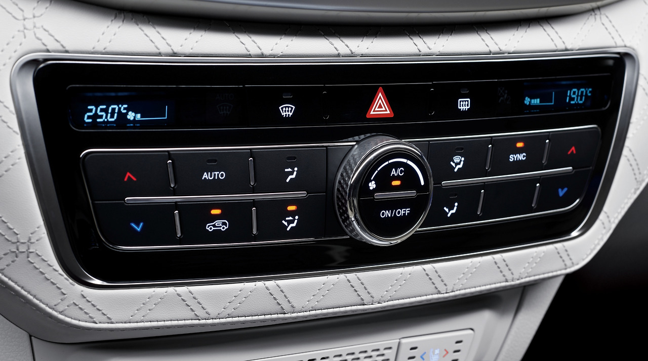 2011_Y450 듀얼존 풀 오토 에어컨.jpg