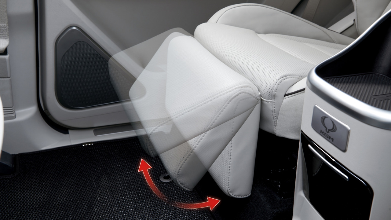 2402_렉스턴리무진 2열시트 언더서포트.jpg