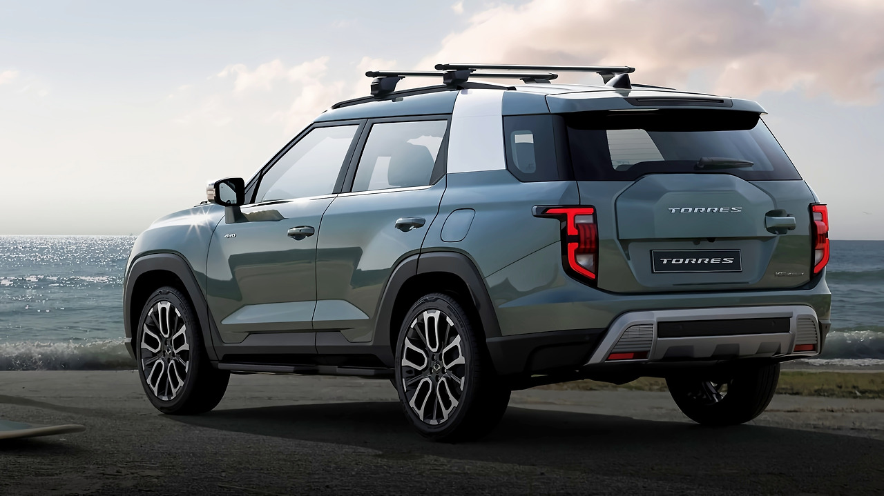 2205_J100 스타일후측.jpg