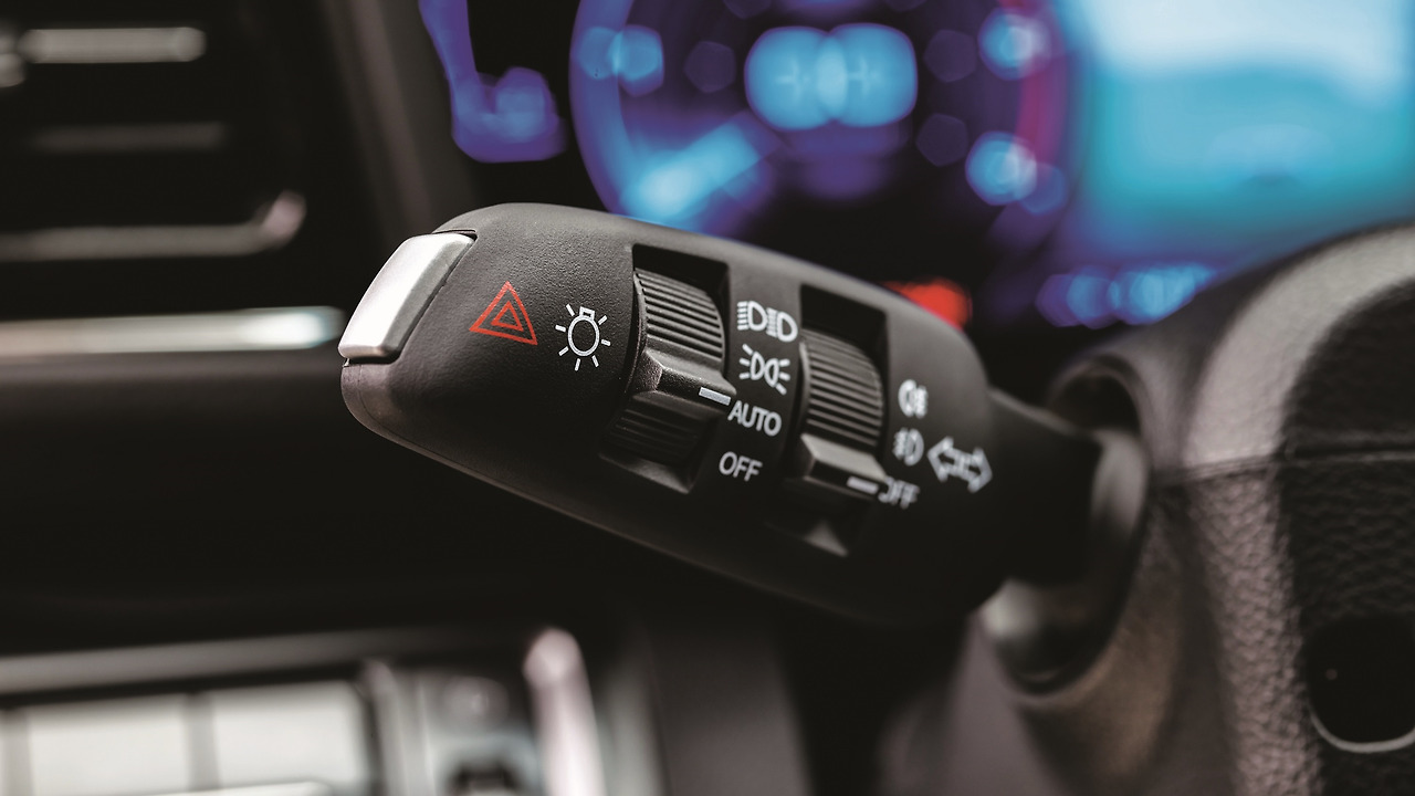 1805 X150-오토 라이트 컨트롤.jpg