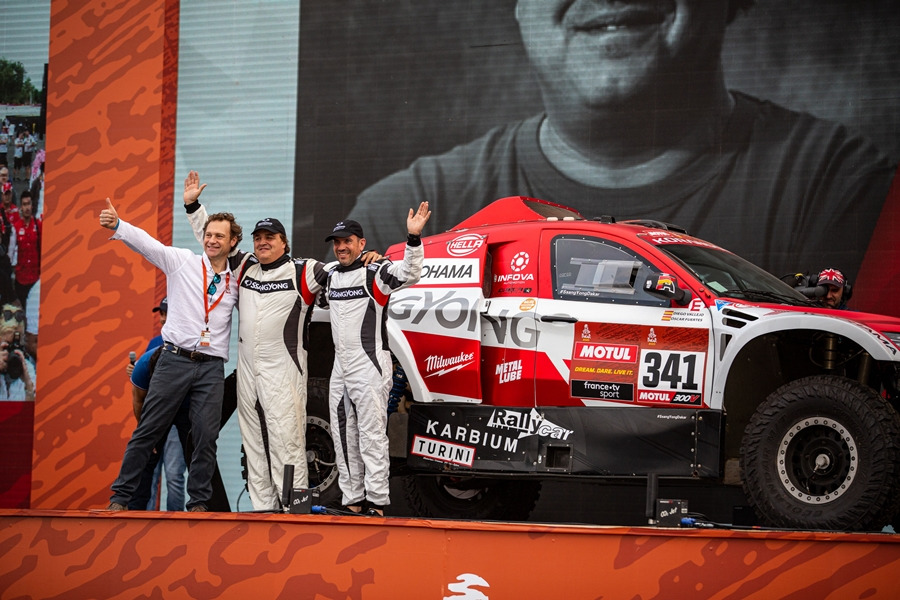 0207_다카르랠리_포디엄 세리머니.jpg