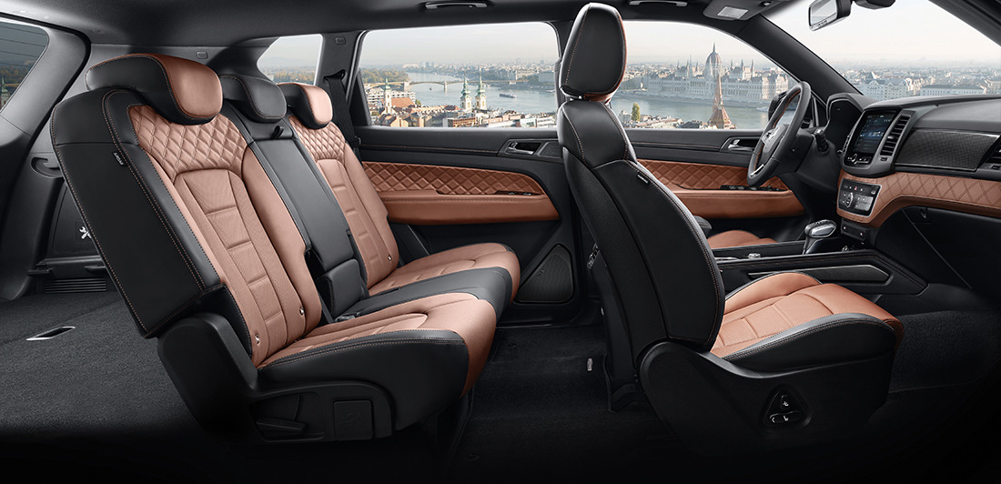 렉스턴 내부.jpg