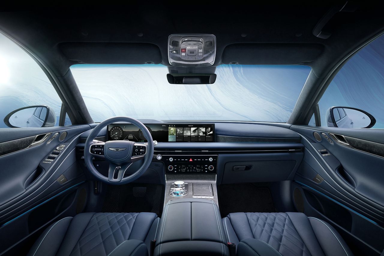 genesis-kr-g80ev-interior-overview-key-visual-background-large.jpg