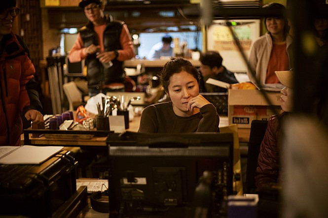 여배우는 오늘도 10.jpg