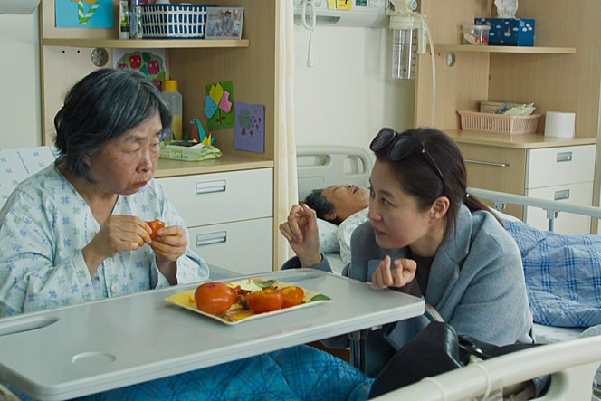 여배우는 오늘도 3.jpg